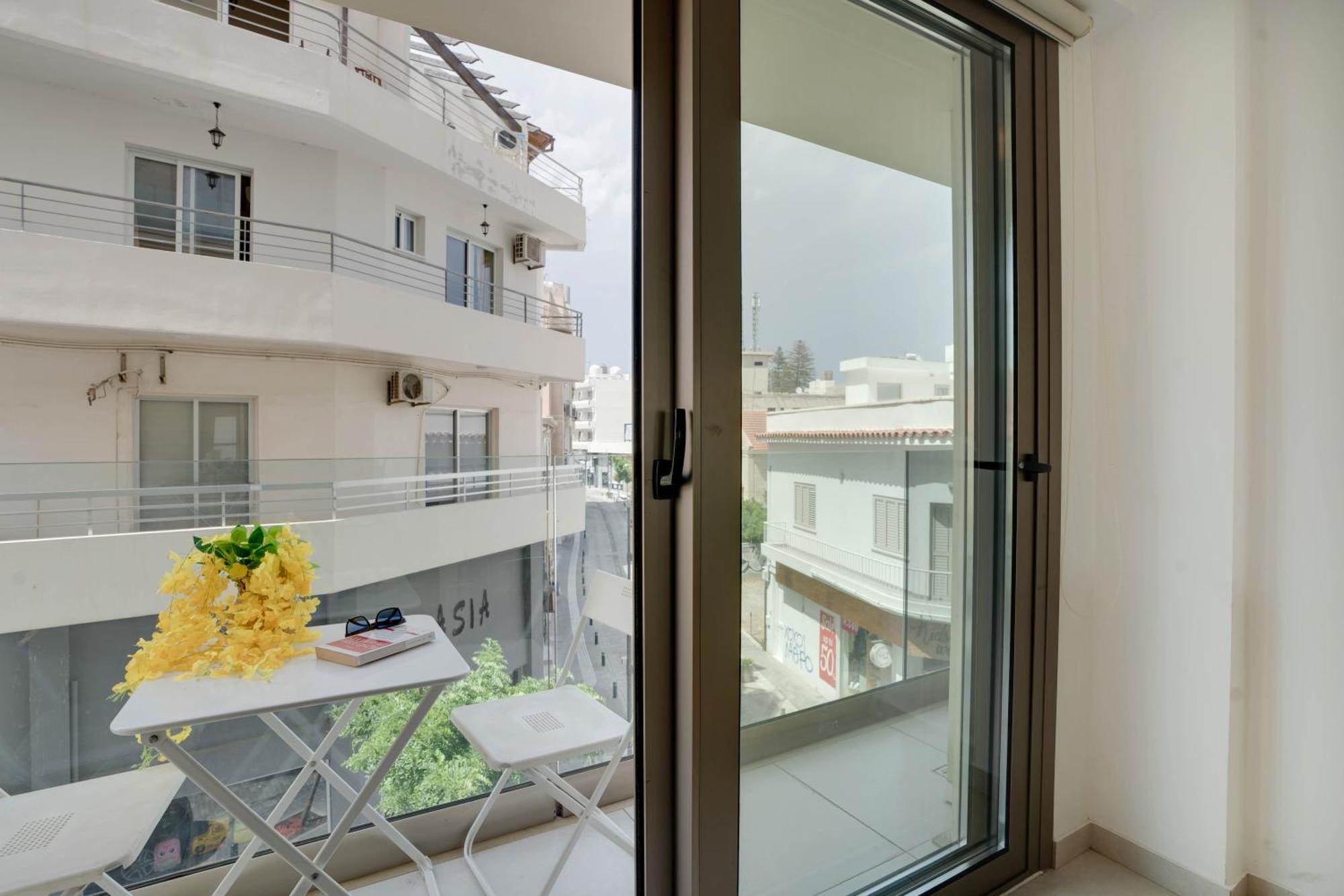 Lemon Paradise City Centre 200M From Beach Larnaka Exterior foto